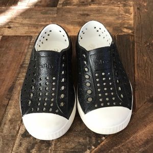Native Size 8 Black Sparkle Shoes